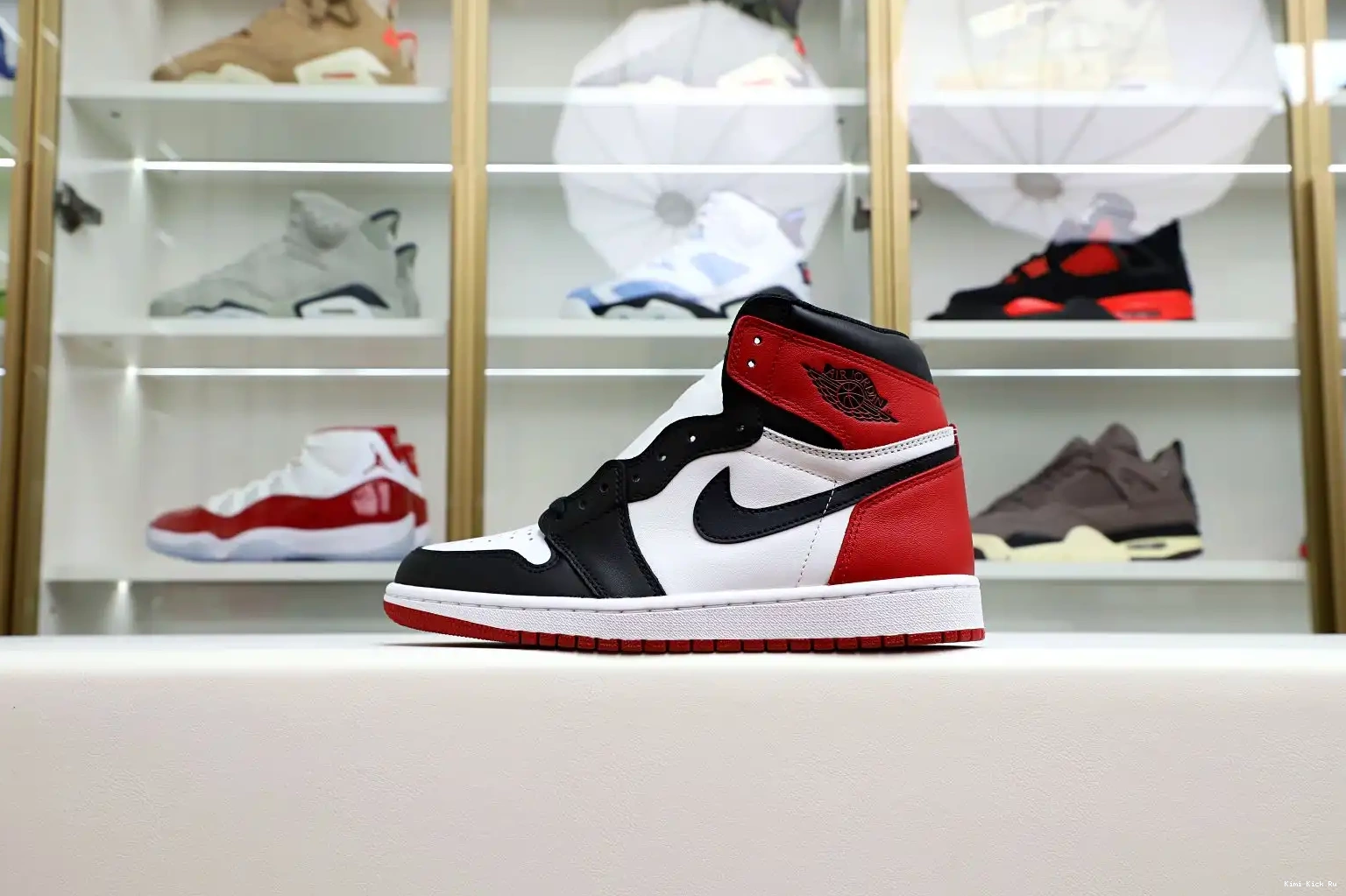 Air Jordan Retro 1 (2016) Kimikick Black Toe 0530